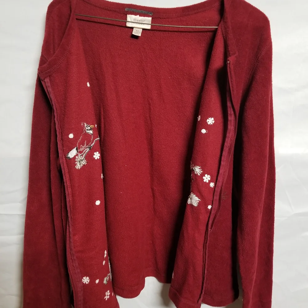 Elegant Red Embroidered Cardigan - Picture 5 of 5
